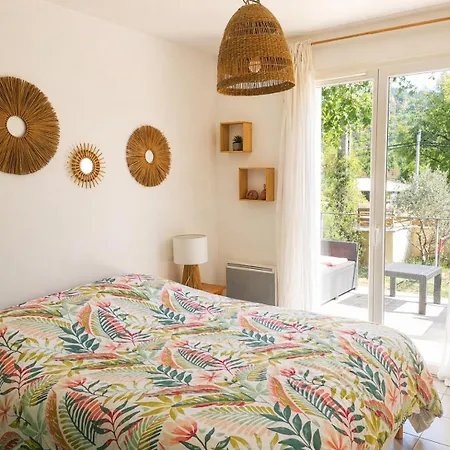 Maison Ensoleillee De Plain-pied Ouvert Sur Un Jardin Cloture Holiday home *